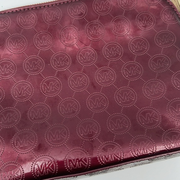 Michael Kors Saffiano Patent Leather Monogram Bag - Picture 5 of 12